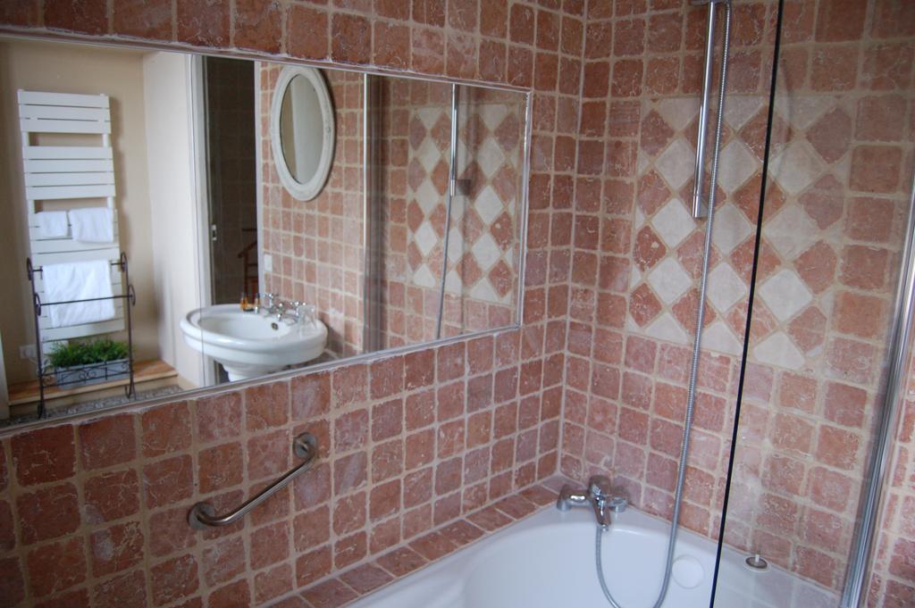 Le Manoir Du Menillet Bed and Breakfast Bornel Rum bild