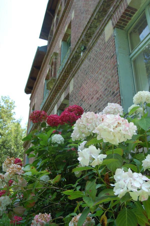 Le Manoir Du Menillet Bed and Breakfast Bornel Exteriör bild